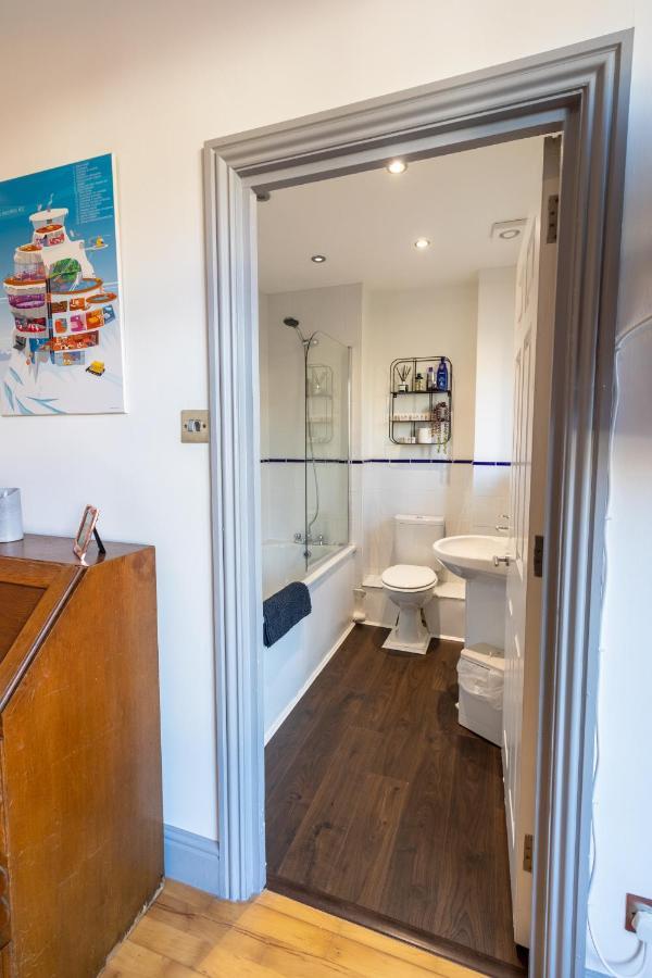 Spacious And Light Flat In Clapham ลอนดอน ภายนอก รูปภาพ